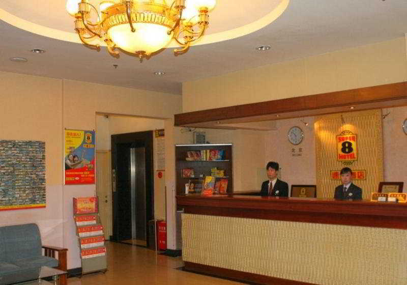 Hotel Super 8